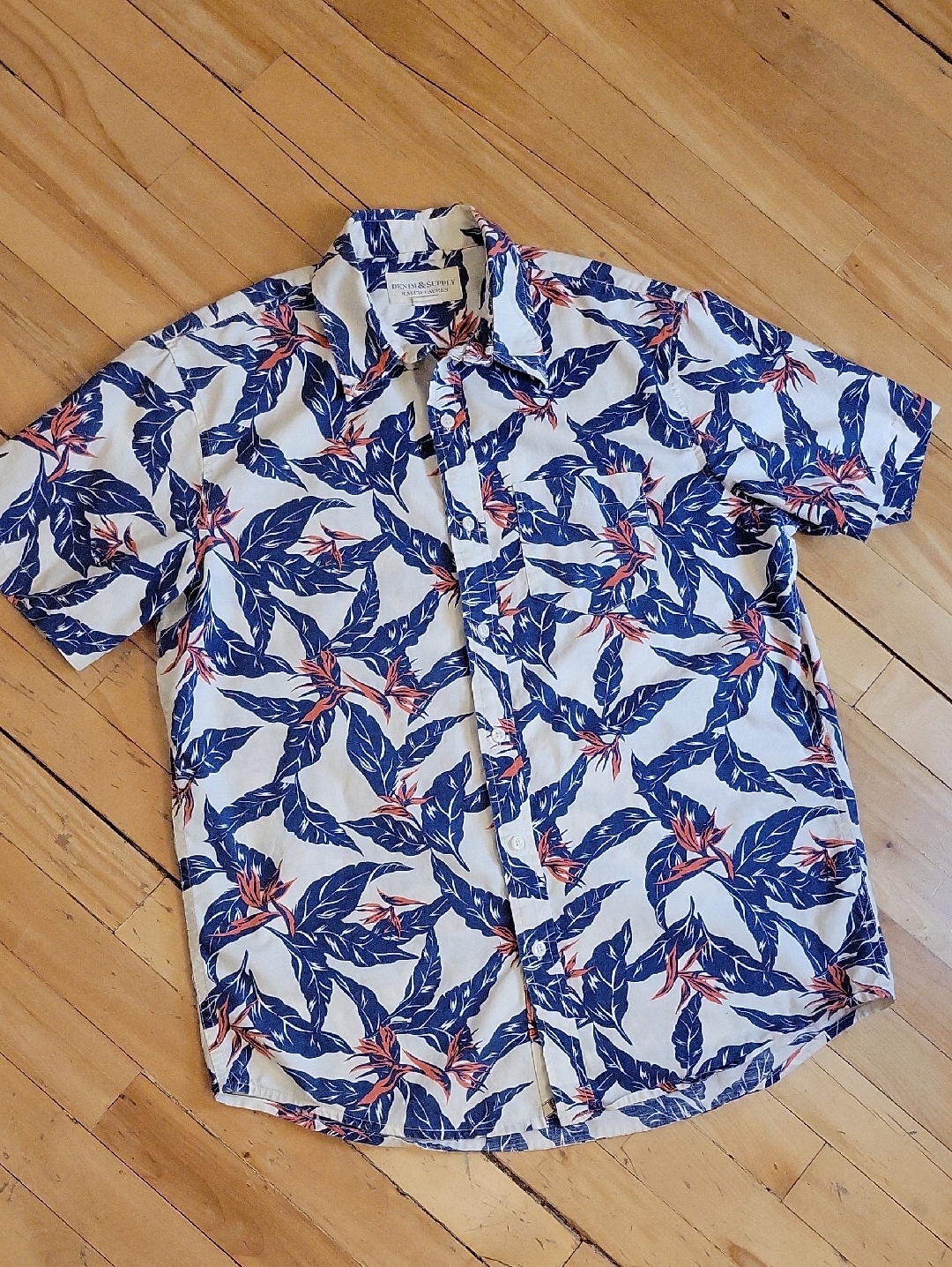 Ralph Lauren Short-Sleeve Button-Up Shirt In White With Blue & Coral Leaf Print